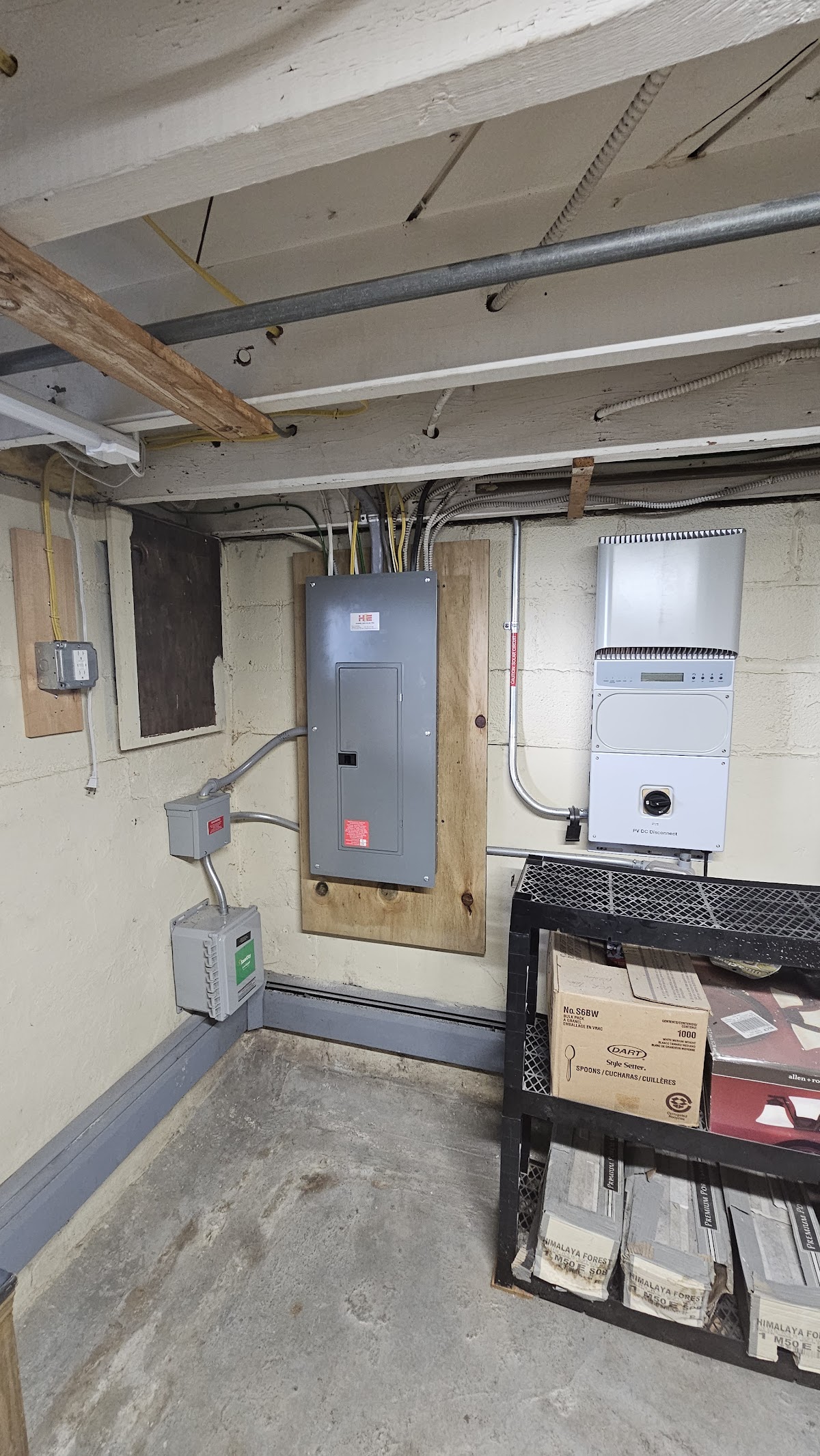 Residential 200-amp panel upgrade by Harrelson Electric
